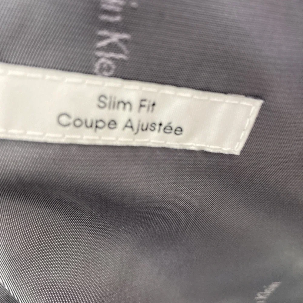 Calvin Klein Men's 2-pc Slim Fit Suit Jacket 42S Pants‎ 38W 32L Wool Blend Grey